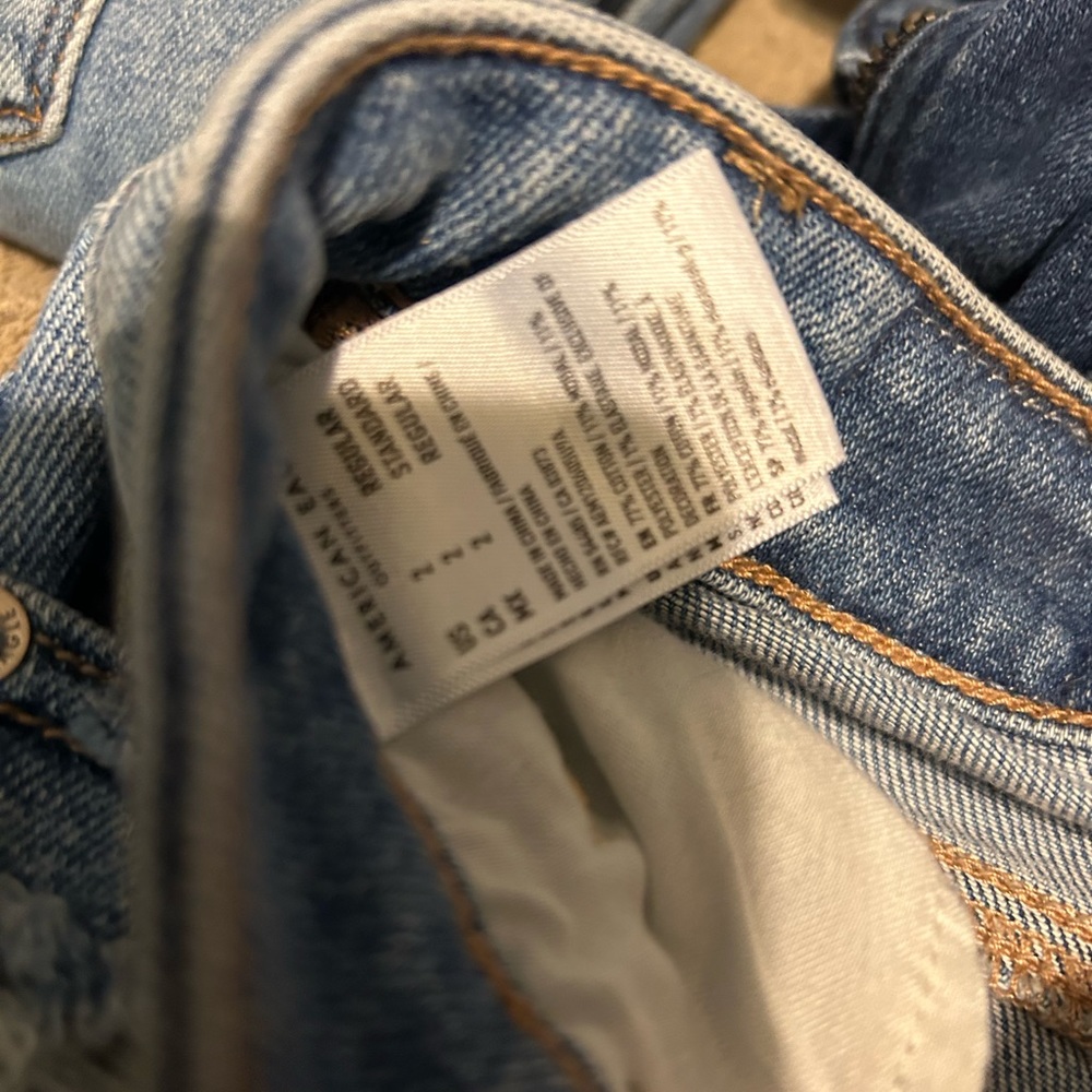 American eagle mom jean